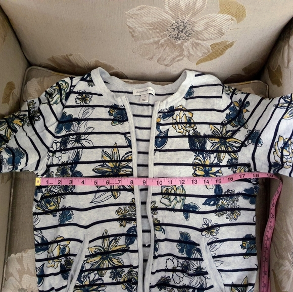 Christopher & Banks Cardigan 3/4 sleeves - Picture 3 of 4